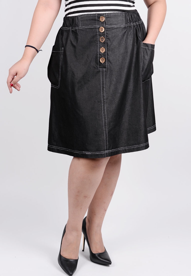 Picture of Front opening skirt with pockets