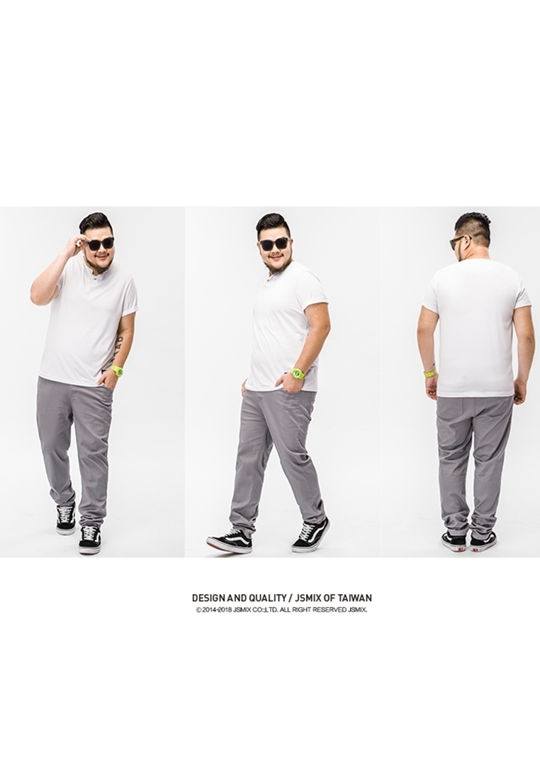 Front and back design on plus size straight cut men's smart casual long pant in grey color.