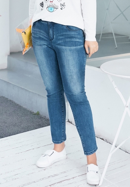 Picture of Multi Matching Slim Fit Ladies Jeans
