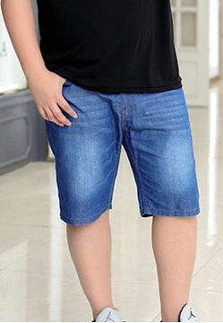 Plus size men's denim shorts with pockets on both sides.