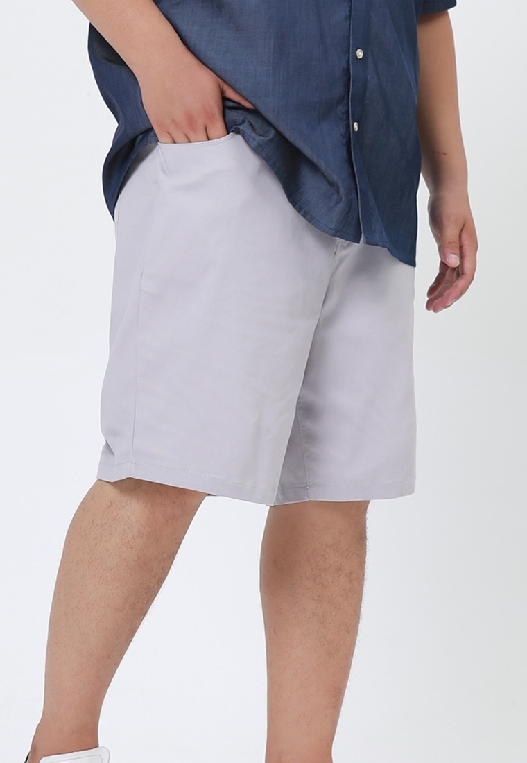 Plus Size Men white color cotton shorts.