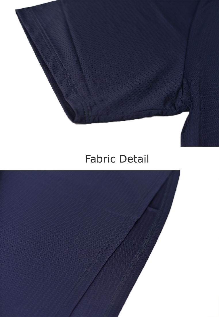 Fabric details of the plussize men's dry fit t-shirt.