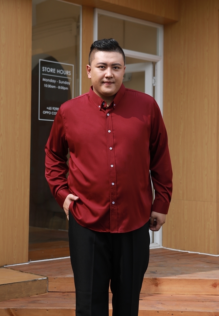 Long sleeve plus size men business Shirt in maroon color.