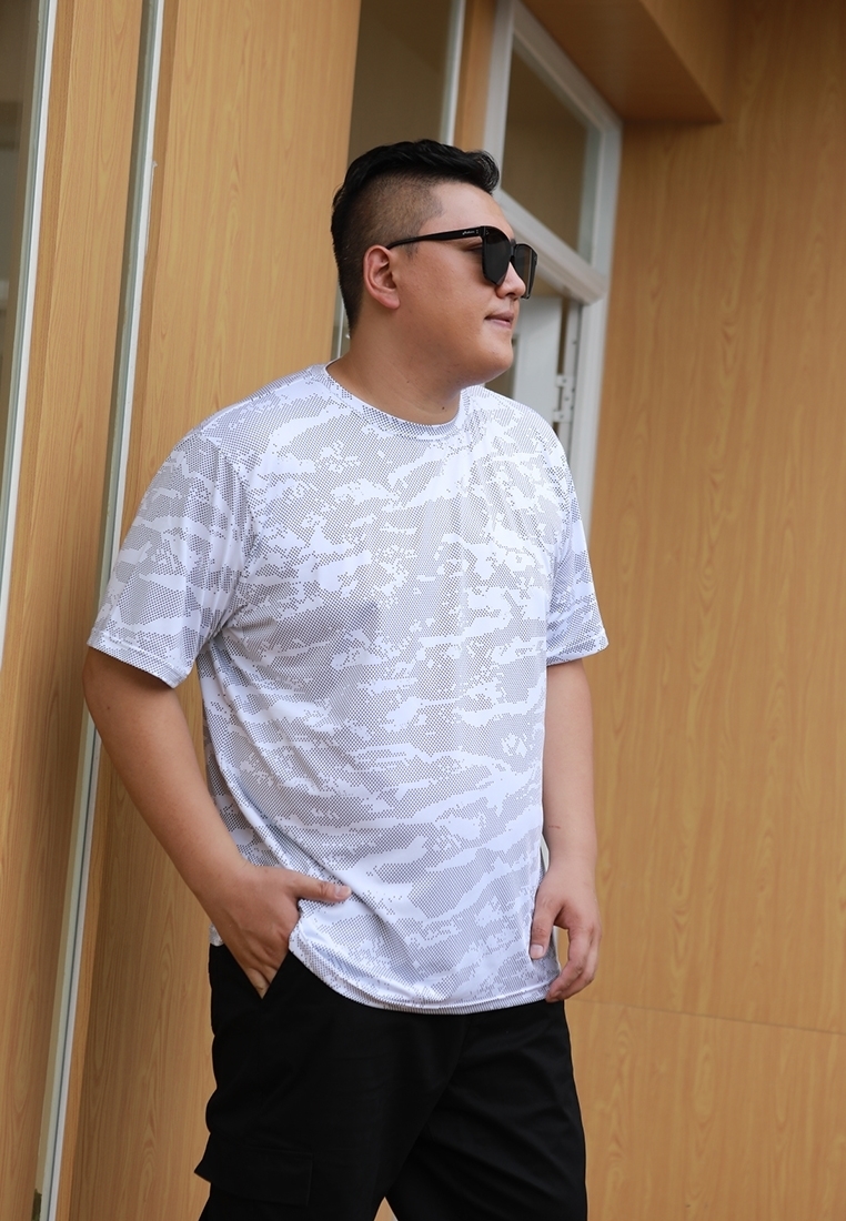 Plus  Size Print Dry Fit T Shirt in white color.